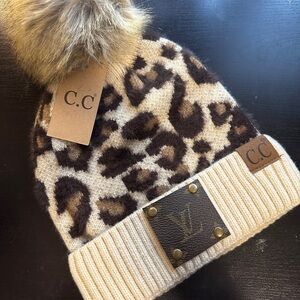 C.C Ladies Leopard Pom Beanie-NWT